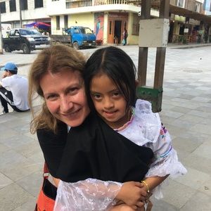 Meet your Posher, Mara